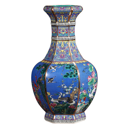 Jahrriesnge porcelain of outline in gold vase cna0894 